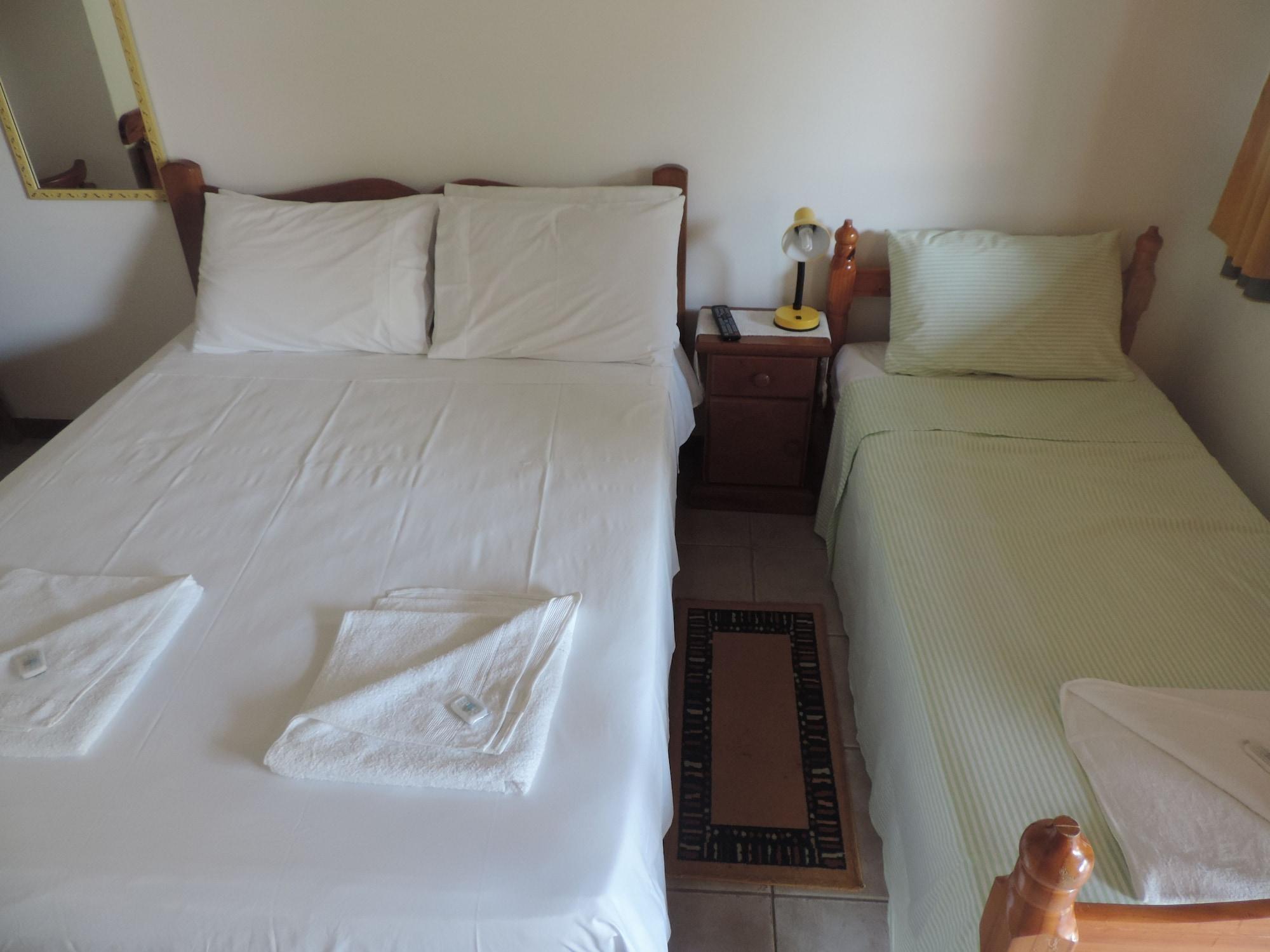 Flats Paguru Inn